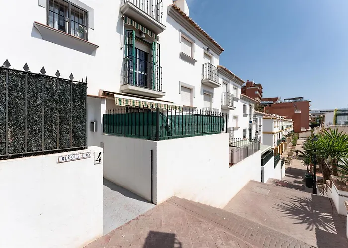 Malagasuite Bajondillo Beach&terrace Appartamento *